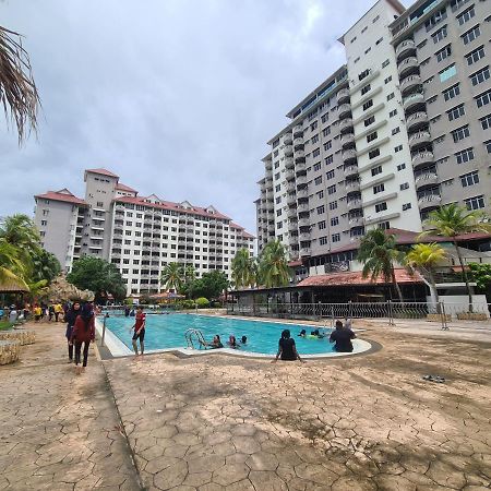 Glory Beach Resort Seaview Private 2Br Port Dickson Exterior photo